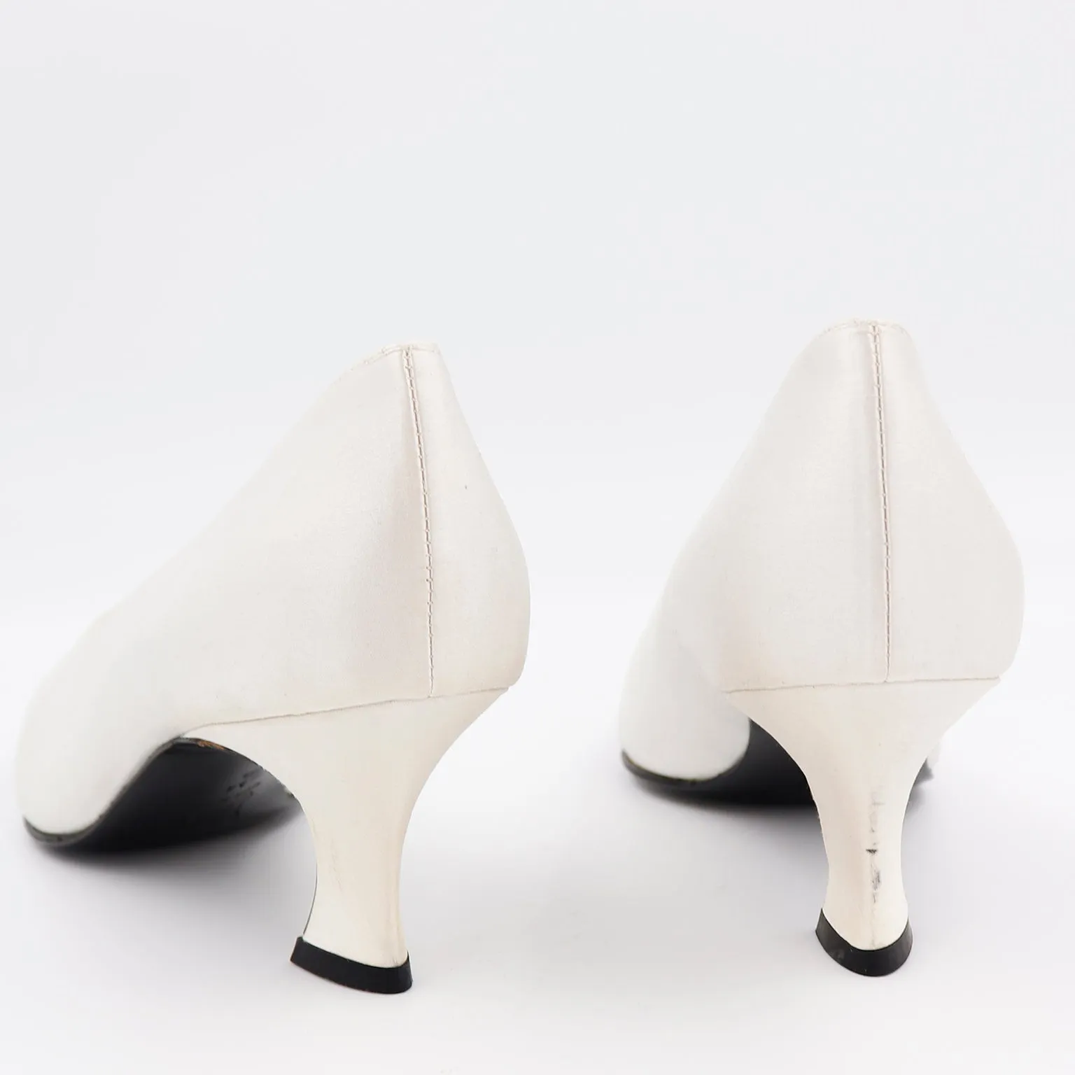 1980s YSL Shoes Yves Saint Laurent Ivory Silk Pumps Size 9 Unworn