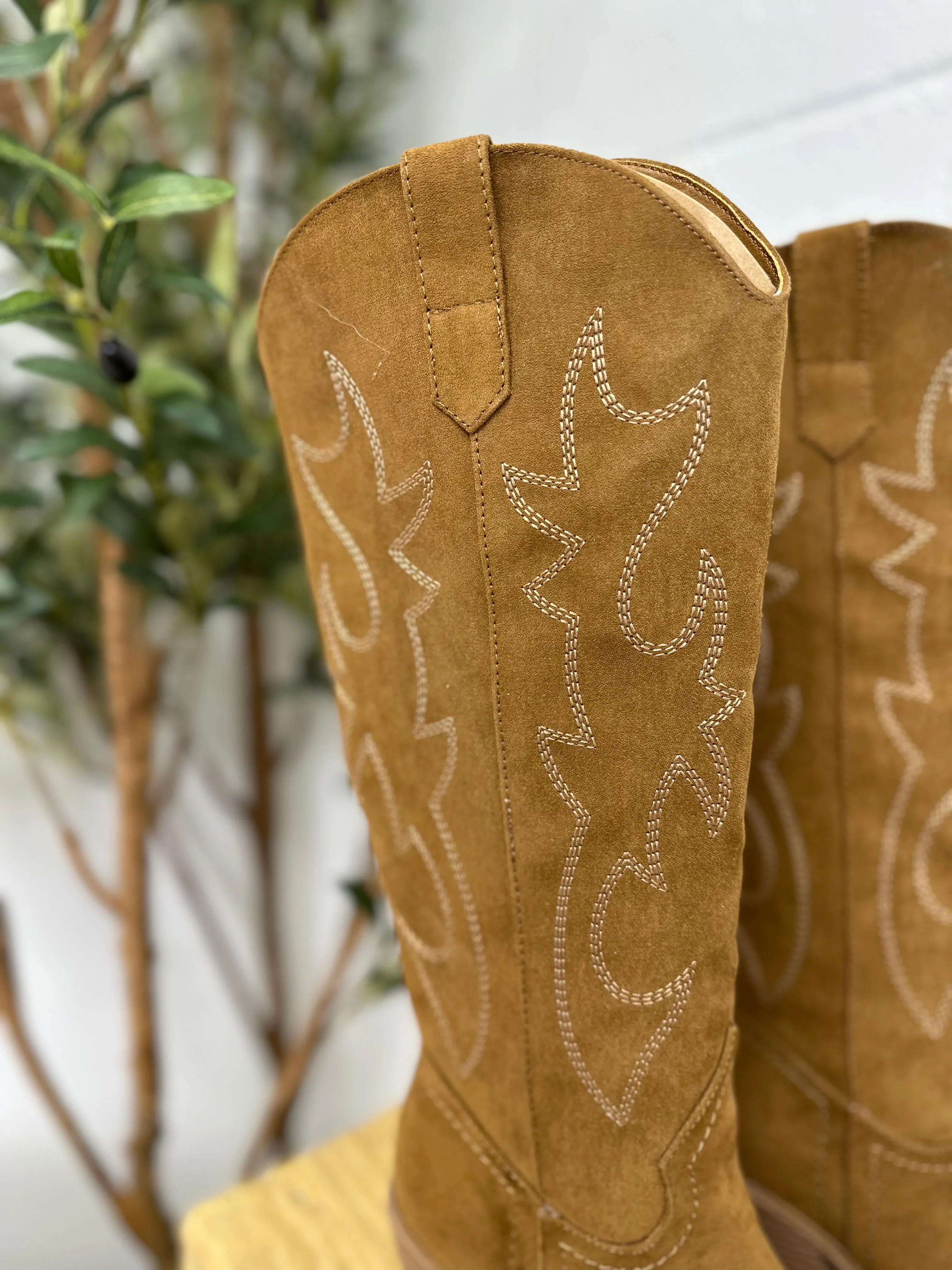 Arizona Chestnut Fabric Boot