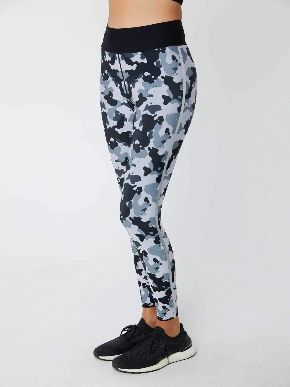 Battlefield Camo Ultra High Legging, White Grey