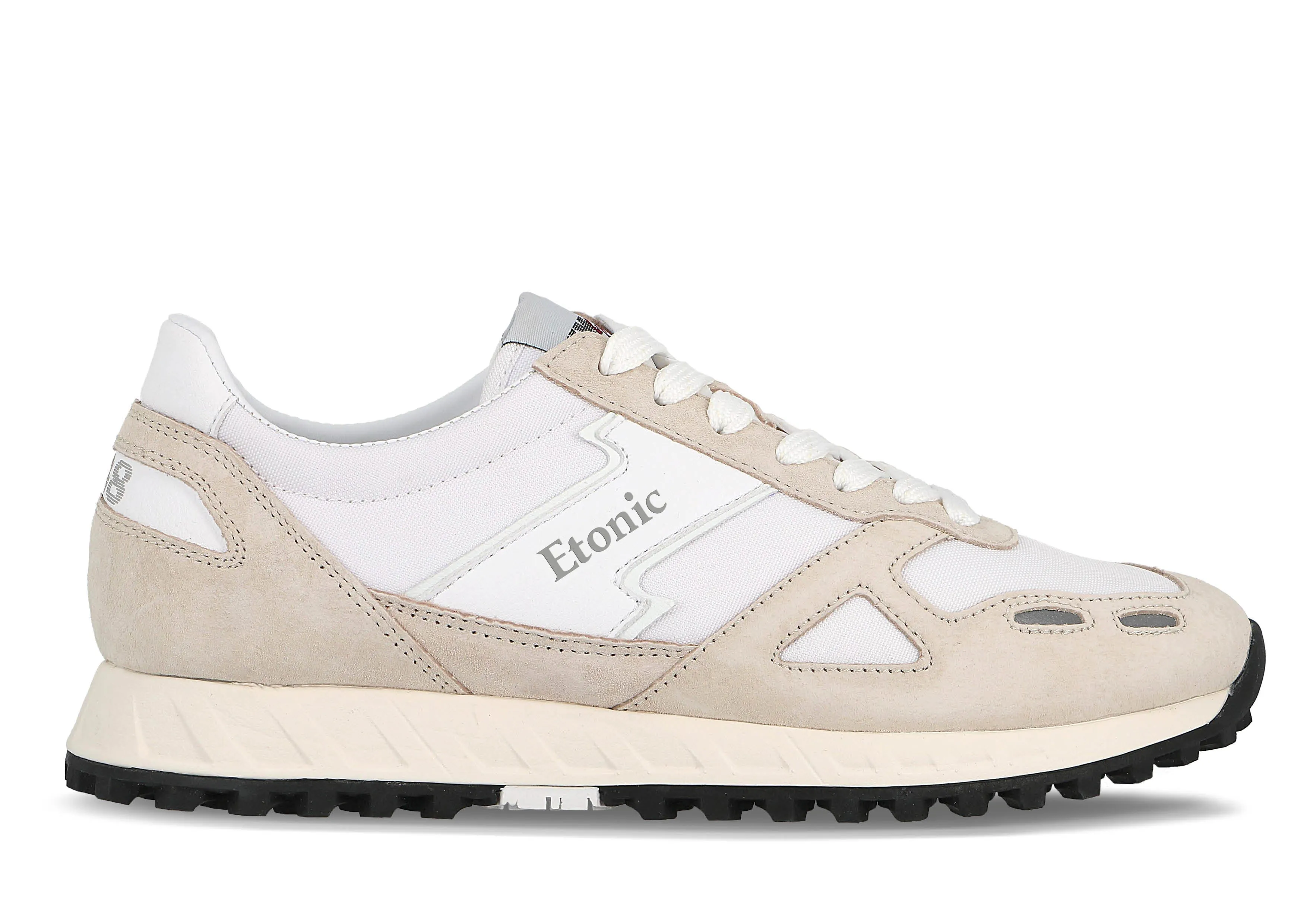 Etonic PR538 runners in beige suede and white canvas upper