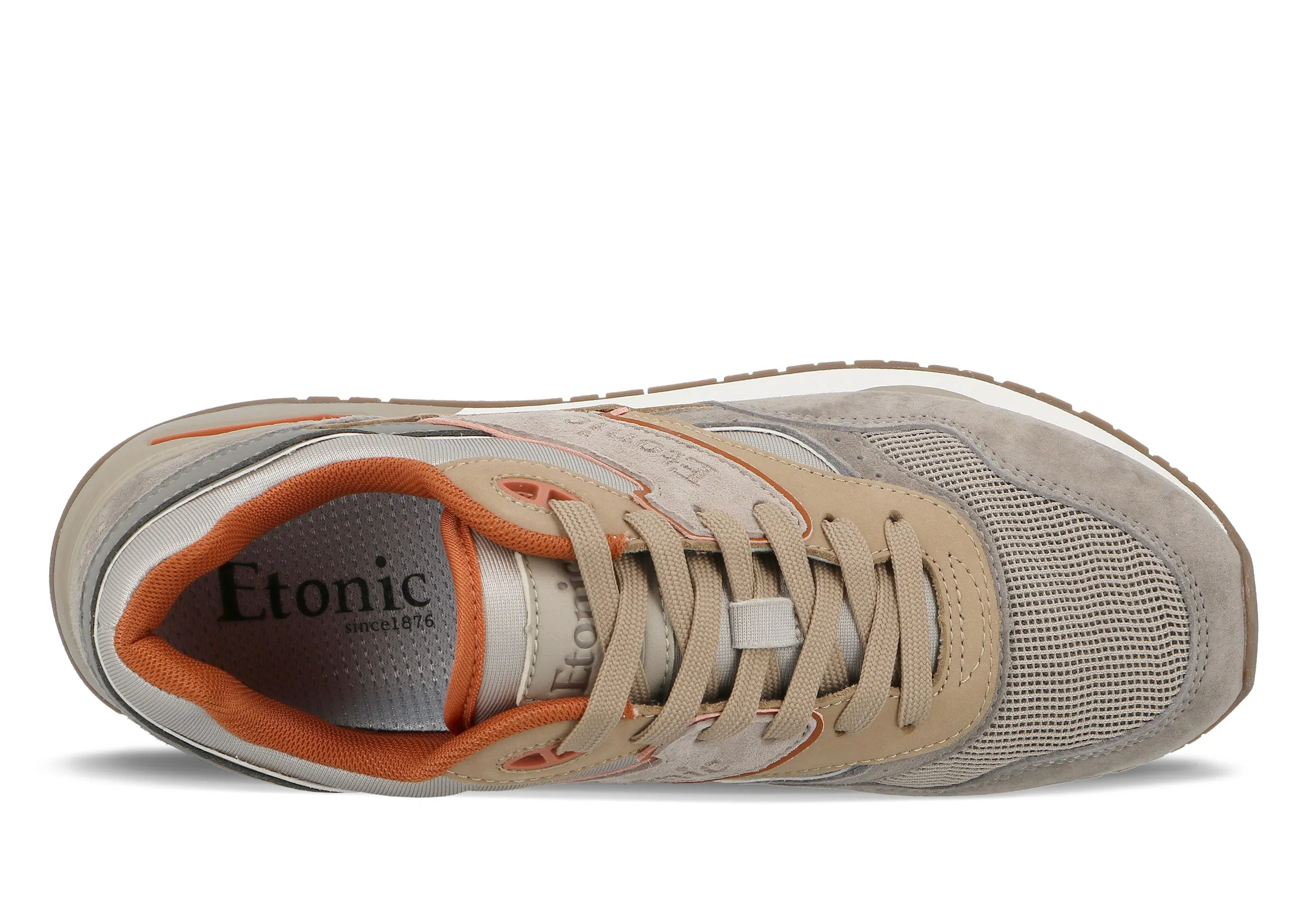 Etonic Stable Base sneakers in dark beige and light grey mesh fabric, dark beige suede with multi-layer caramel leather inserts and red details.