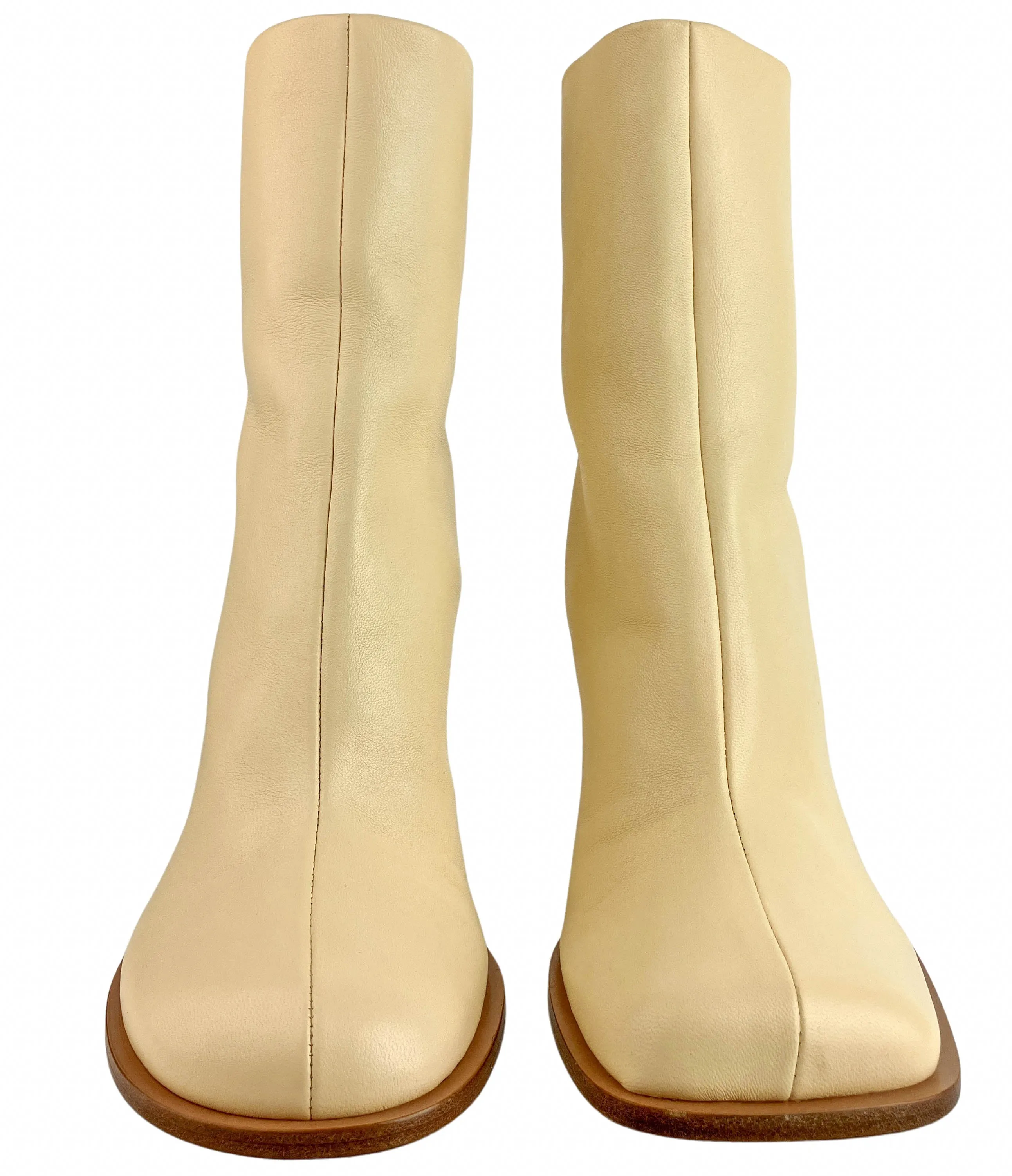 Jacquemus Les Bottines Rond Carré Boots in Cream