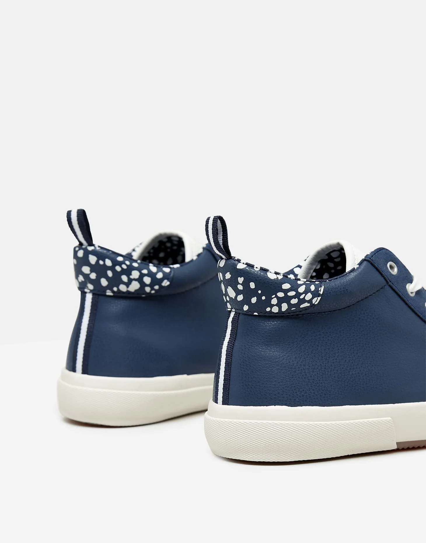 Joules Coast Pump Mid Hi-Top Trainers