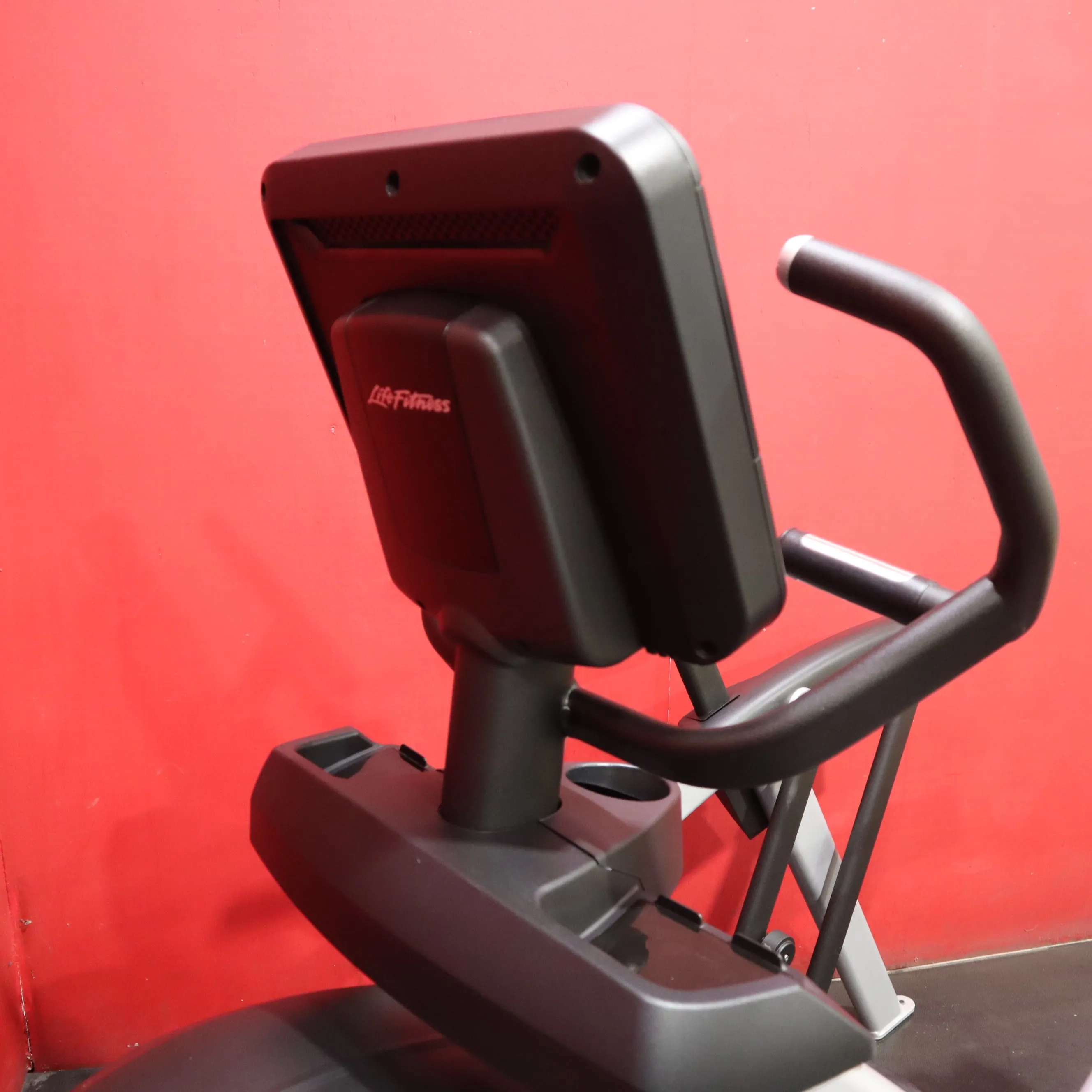 Life Fitness INTLS Lower Body Arc Trainer (Refurbished)