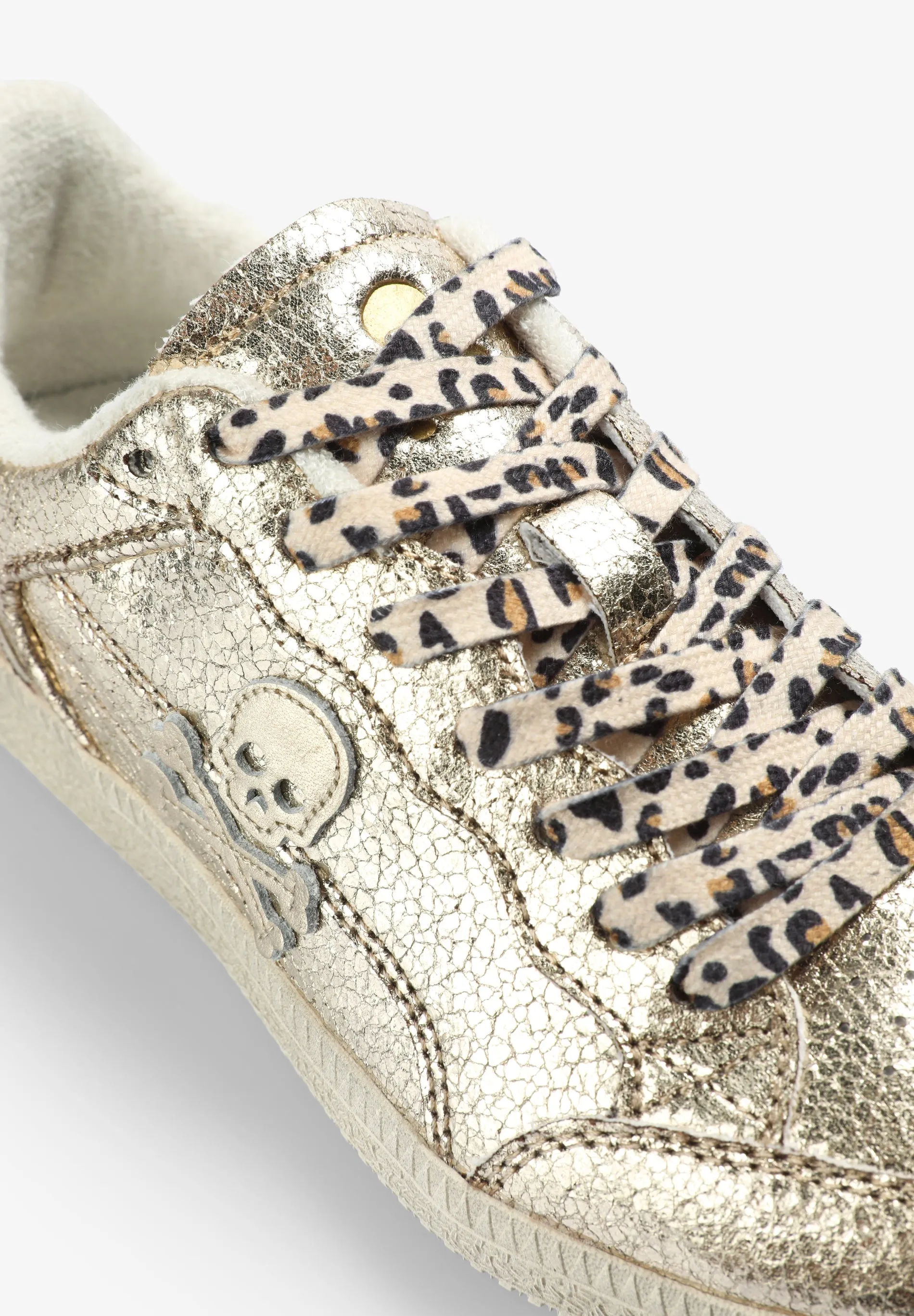 METALLIC SKULL SNEAKERS