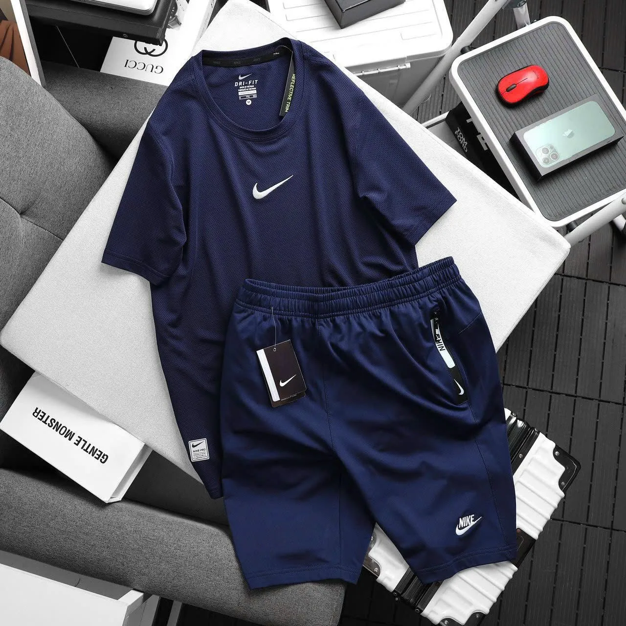 NIKE TRAINING SET  (SHIRT AND SHORT)