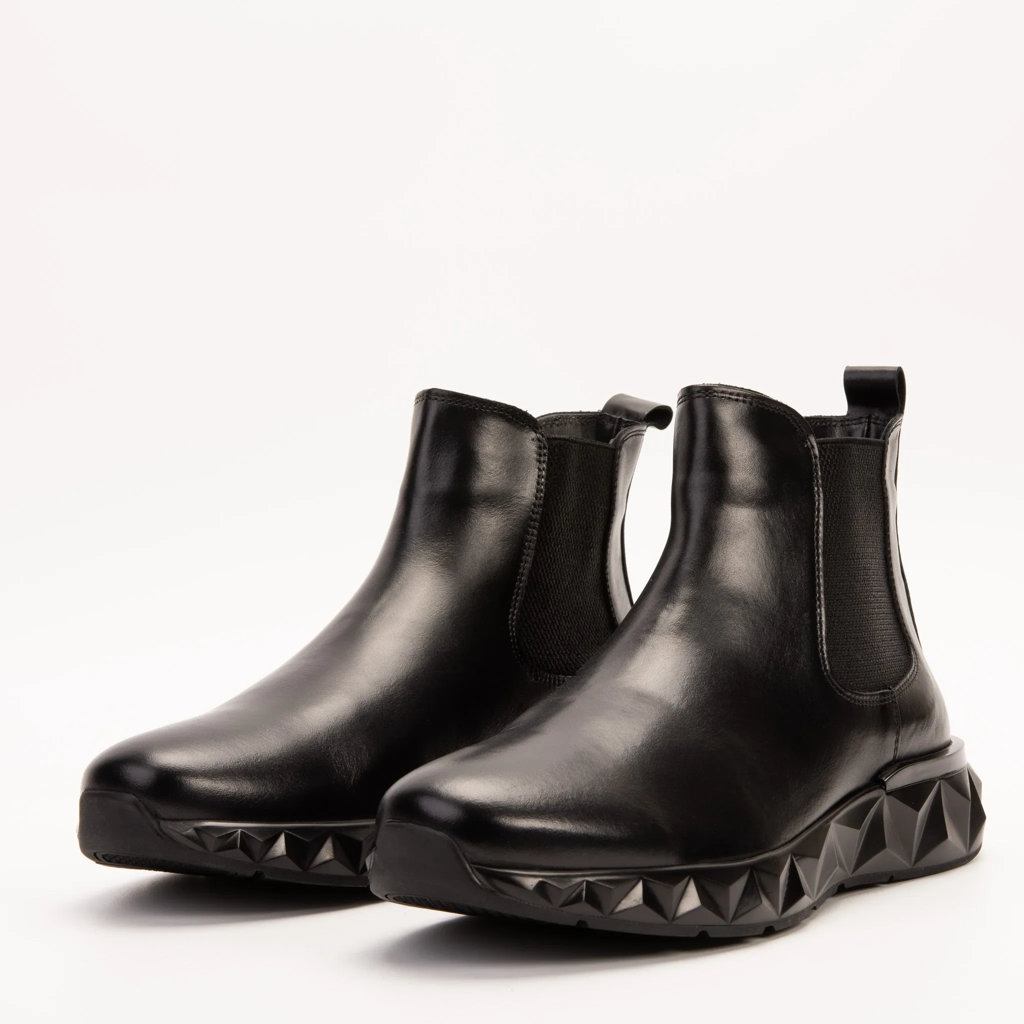 The Apex Black Leather Men Chelsea Boot