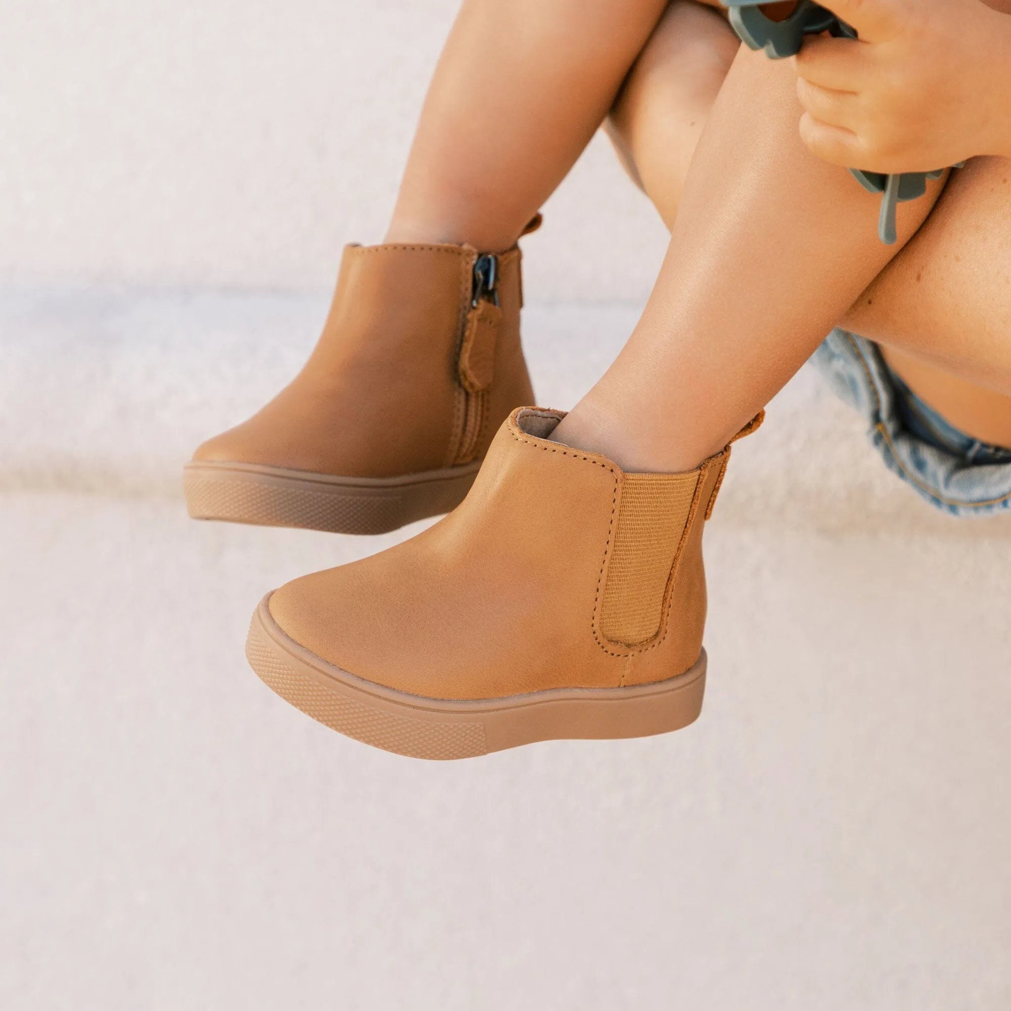 Weathered Brown Chelsea Boot II Sneaker