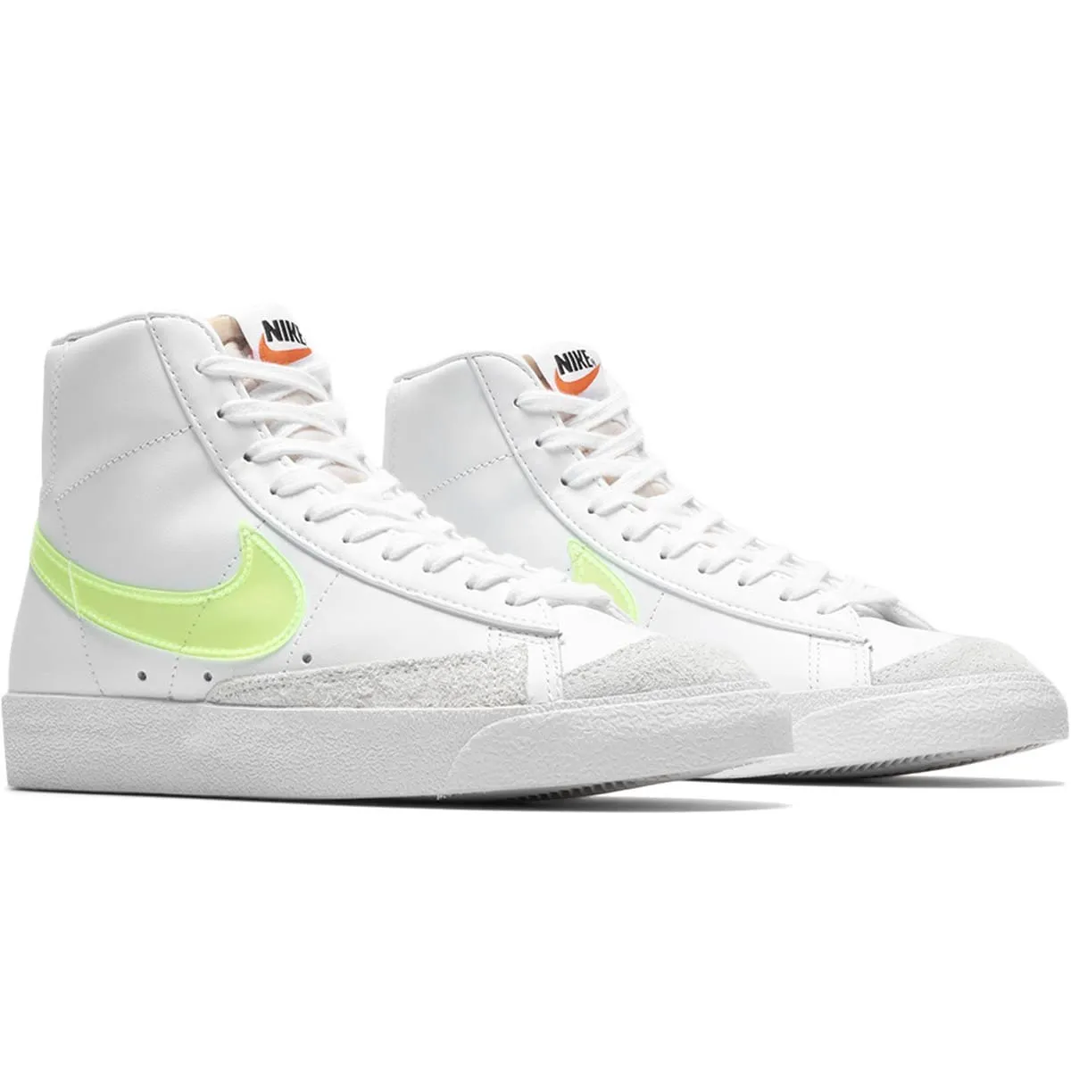 WOMEN'S NIKE BLAZER MID '77 ESSENTIAL